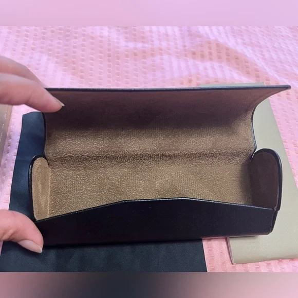 Burberry Sunglasses - Picture 4 of 13